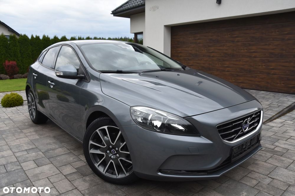 Volvo V40 D2 Geartronic Momentum - 4