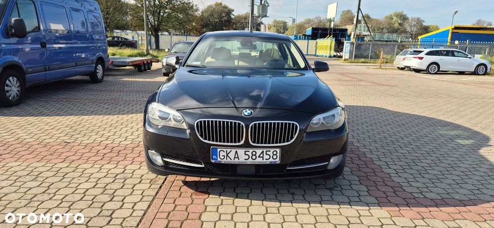 BMW Seria 5 530d xDrive - 2