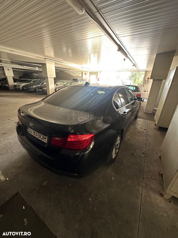 BMW Seria 5 520d xDrive Touring Aut. Luxury Line - 9