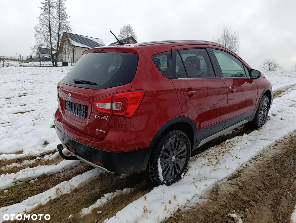 Suzuki SX4 S-Cross 1.6 DDiS 4x4 Comfort - 4