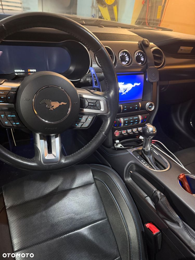 Ford Mustang 5.0 V8 GT - 10
