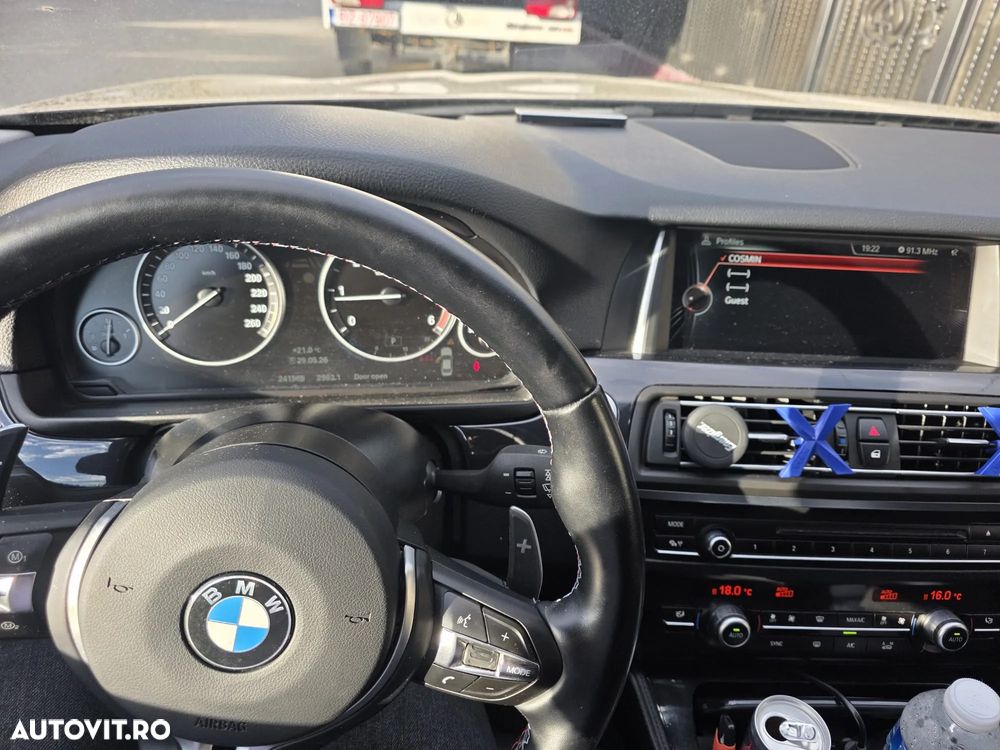 BMW Seria 5 525d xDrive AT - 3