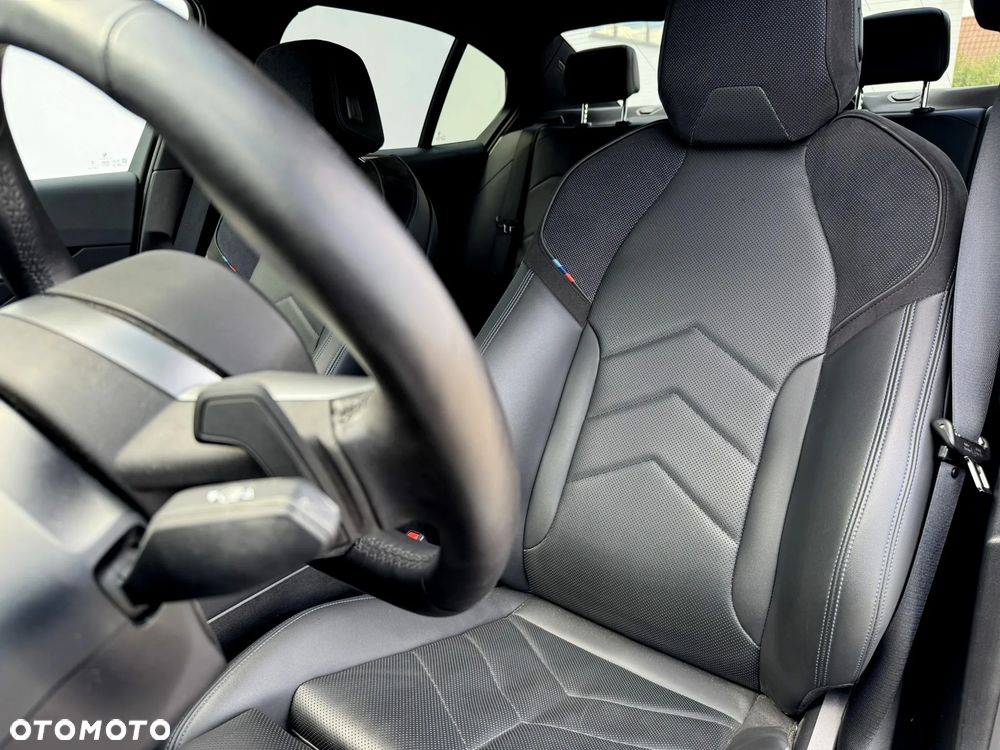 BMW Seria 5 520i mHEV - 10