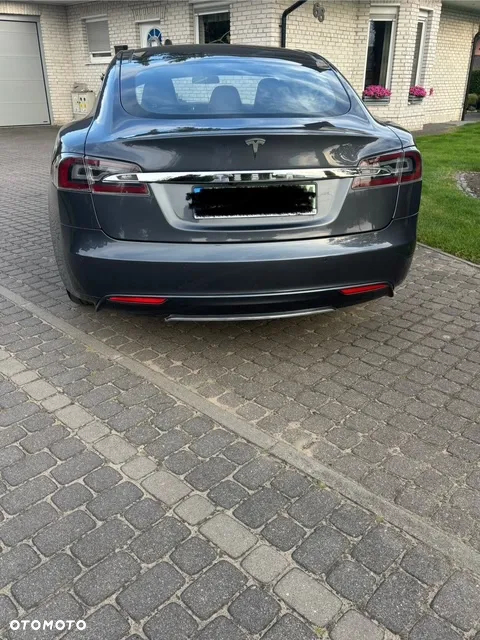 Tesla Model S Long Range Plus - 5