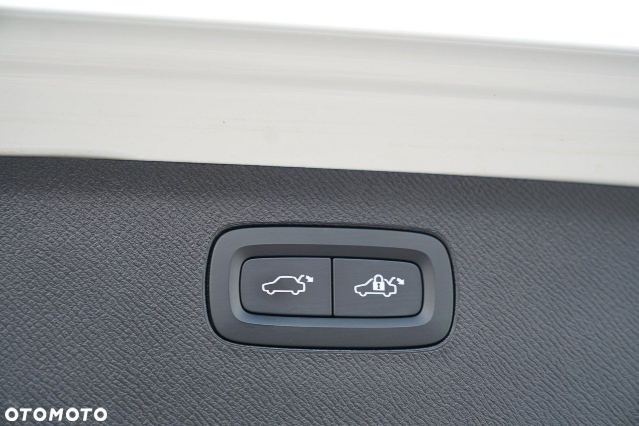 Volvo XC 90 - 14
