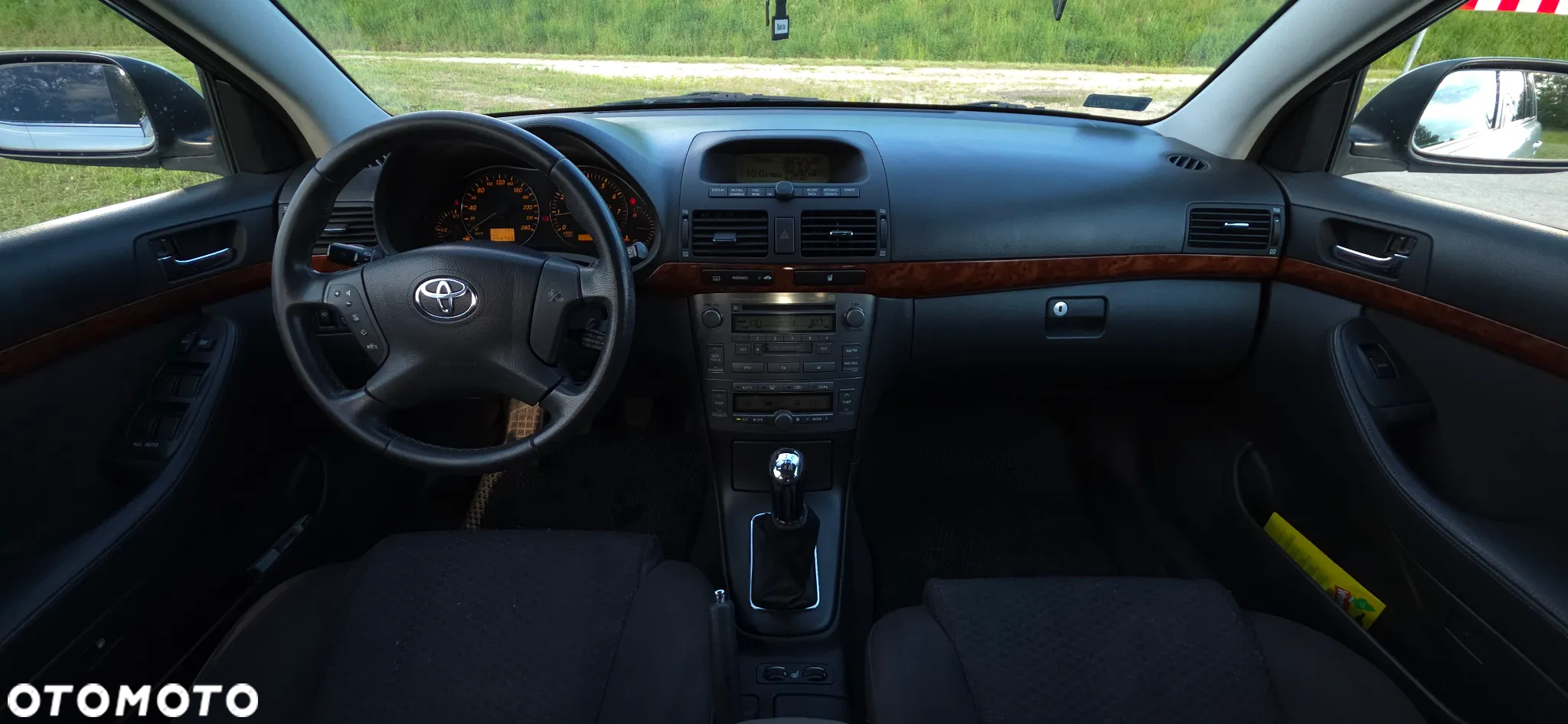 Toyota Avensis - 9
