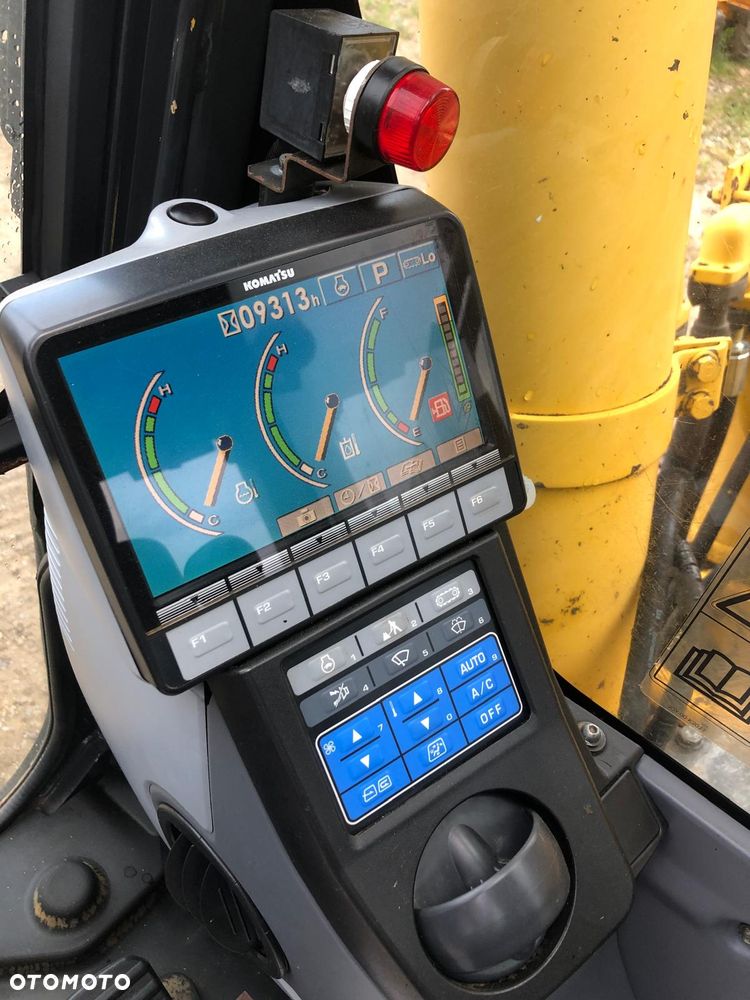 Komatsu 350LC-8 Long Reach - 8