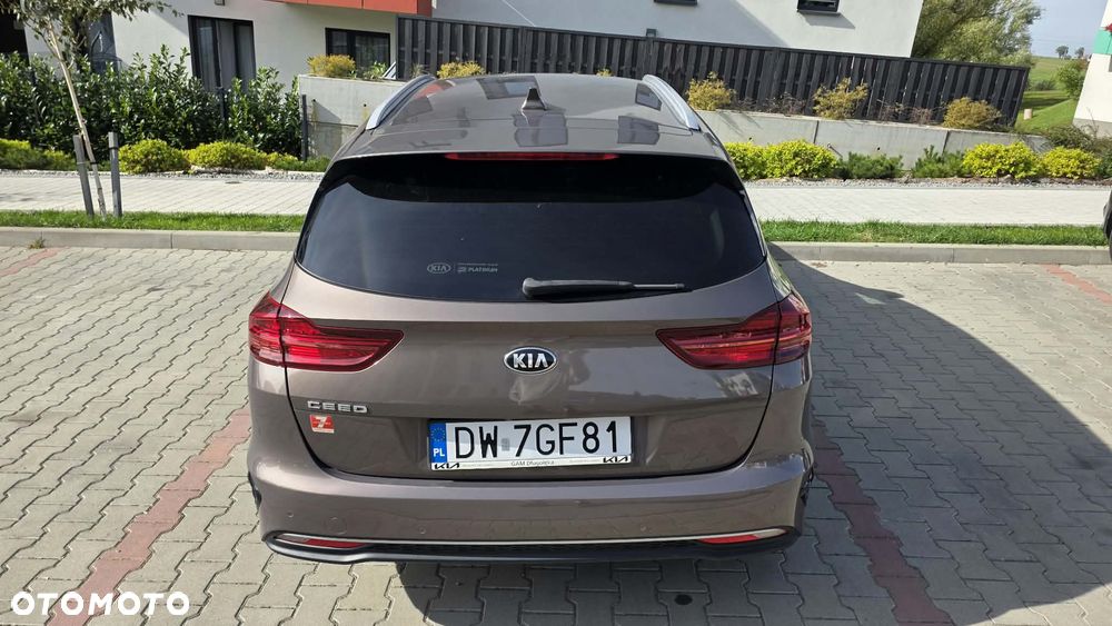 Kia Ceed - 6