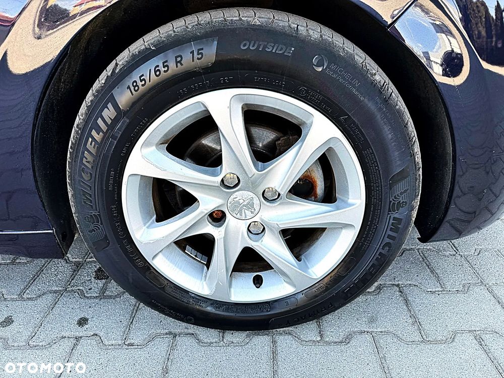 Peugeot 208 e-HDi 92 Stop&Start Style - 14