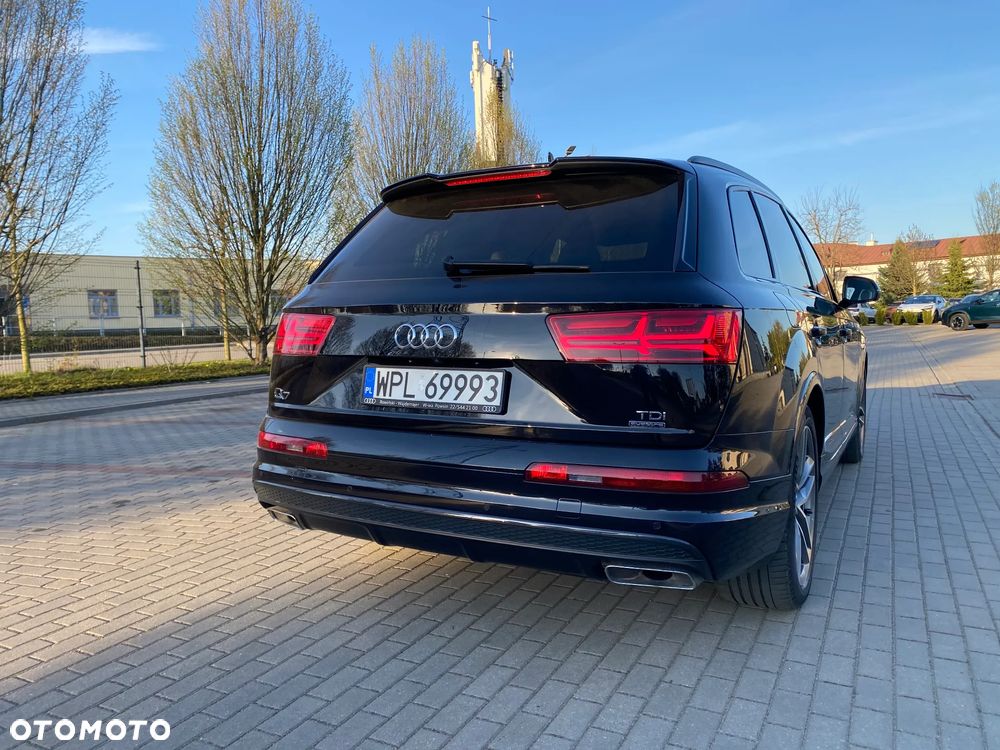Audi Q7 - 13