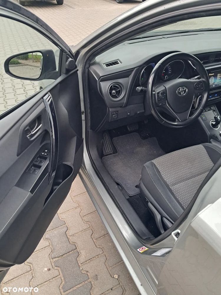Toyota Auris Hybrid 135 Premium - 8