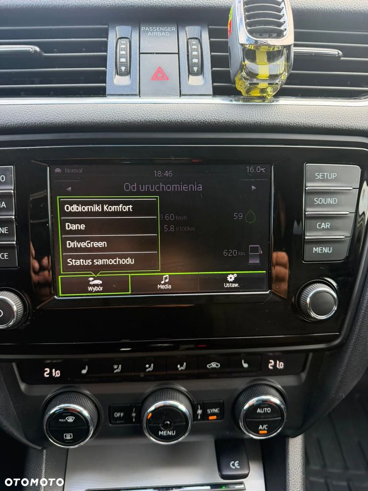 Skoda Octavia 2.0 TDI (Green tec) 4x4 Ambition - 24