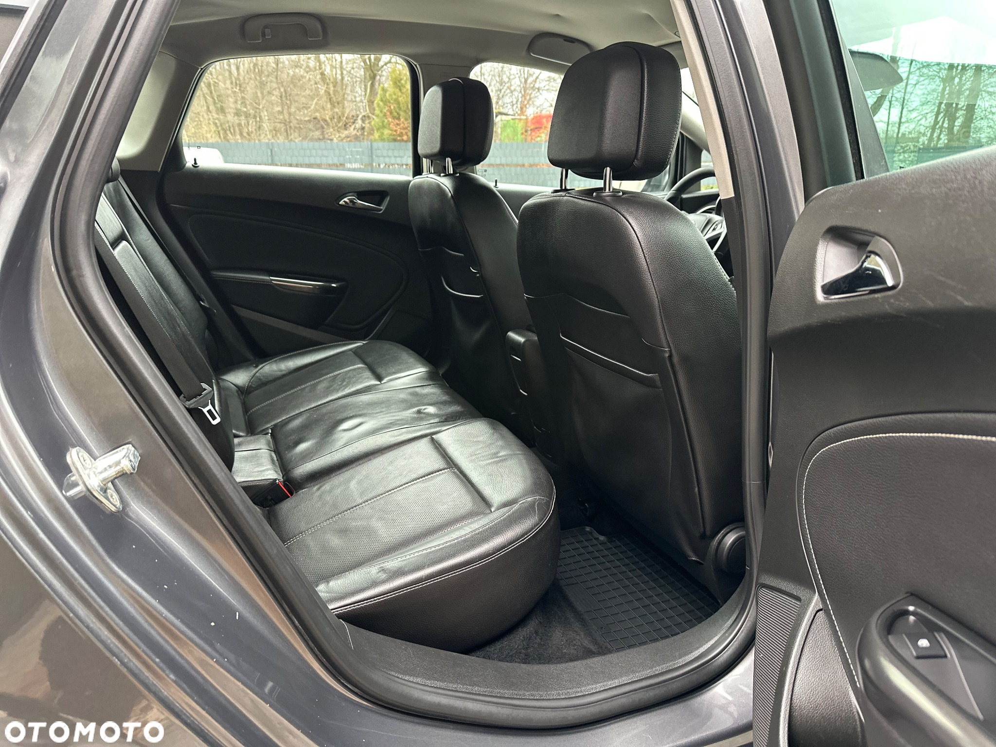 Opel Astra IV 2.0 CDTI Cosmo - 26