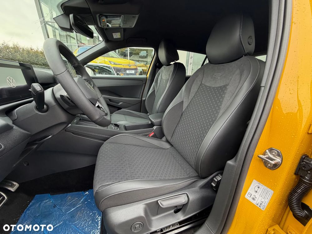 Volkswagen T-Roc 1.5 eTSI R-Line DSG - 11