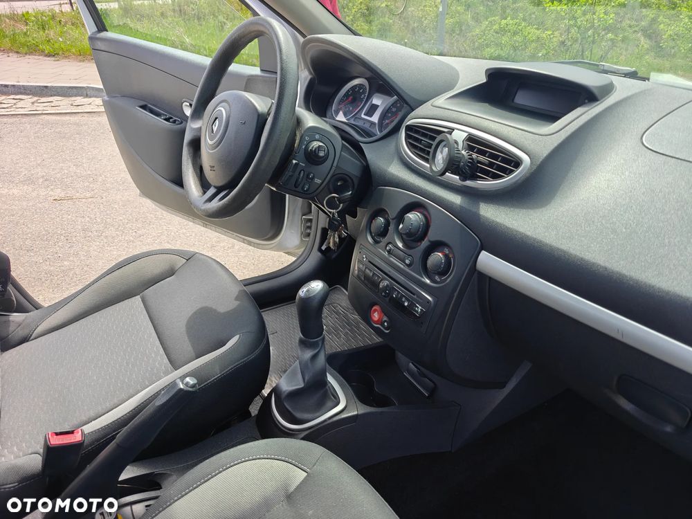 Renault Clio 1.2 TCE Alize - 9
