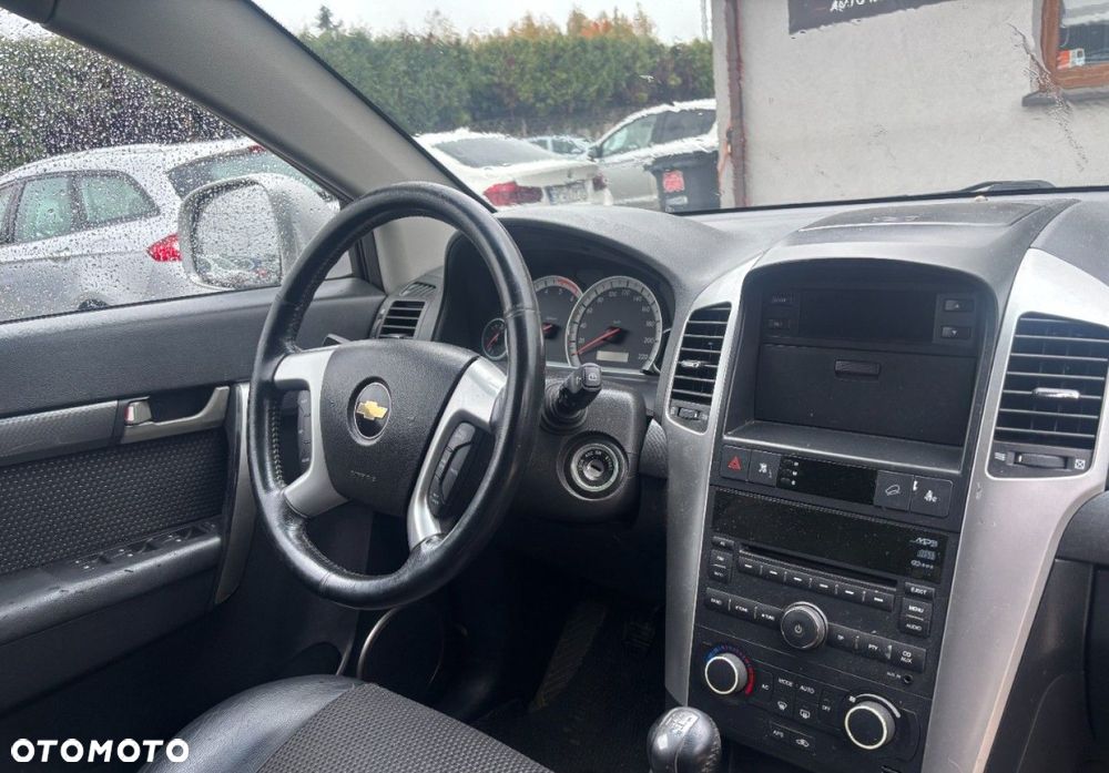 Chevrolet Captiva - 12