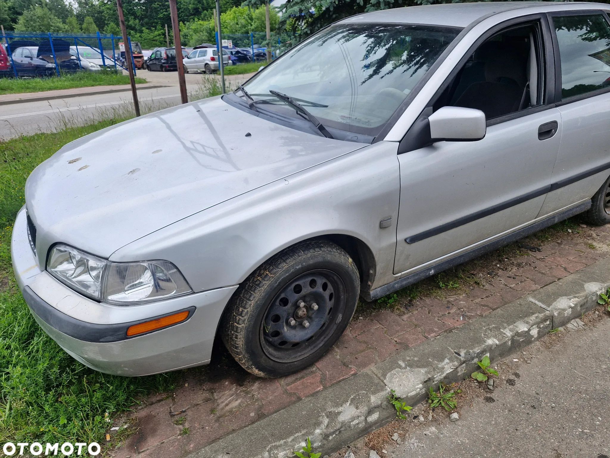 Volvo V40 1.8 329-52 maska zderzak drzwi szyby lusterka silnbik skrzynia 1.8 pojazd na częsci - 1