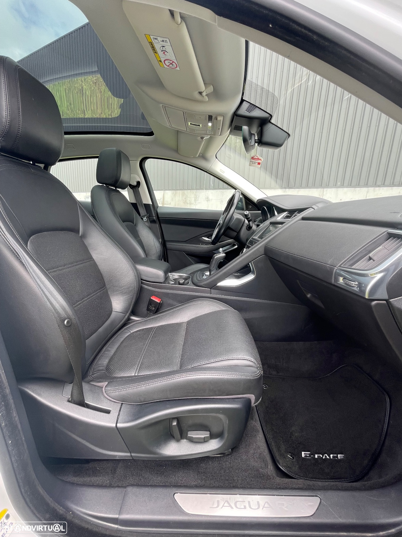 Jaguar E-Pace 2.0 i4D R-Dynamic S AWD Aut. - 20
