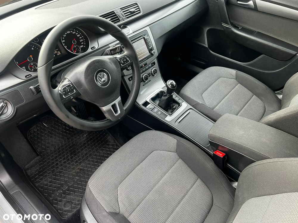Volkswagen Passat Variant 2.0 TDI BlueMotion Technology Comfortline - 5