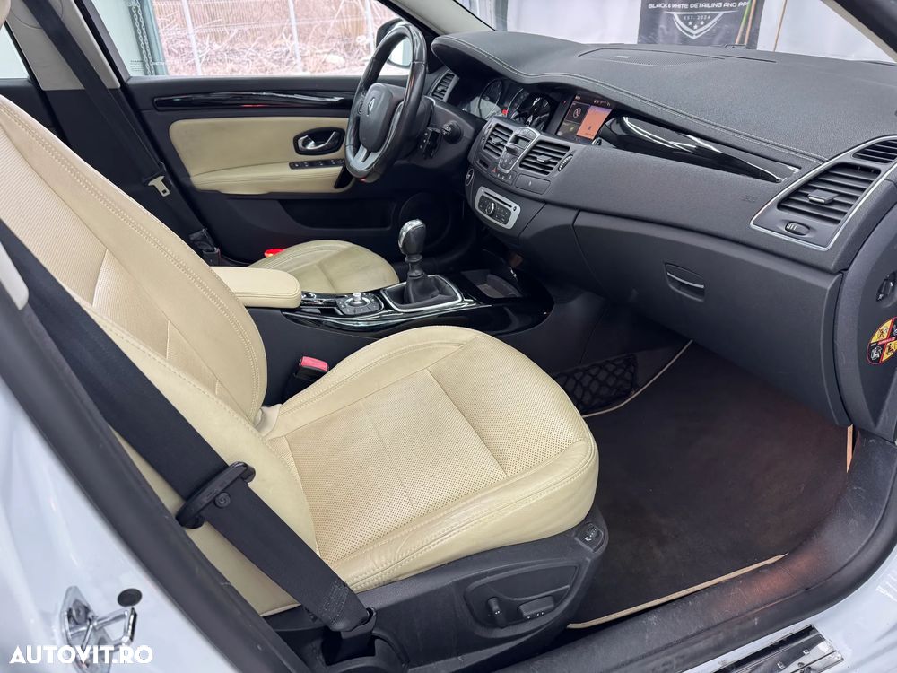 Renault Laguna ENERGY dCi 175 FAP Start & Stop Initiale - 16