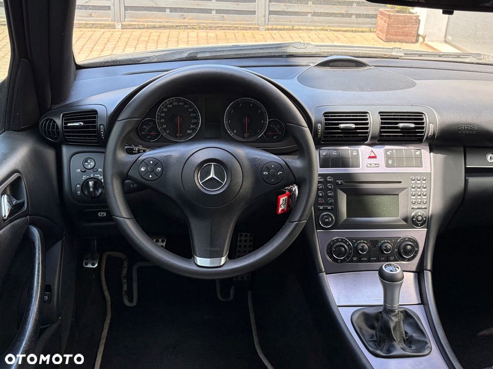 Mercedes-Benz CLC - 25