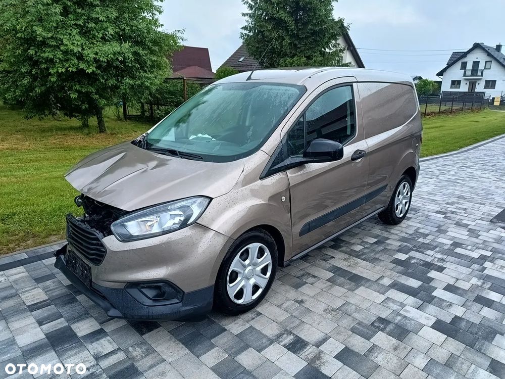 Ford Transit Courier - 1