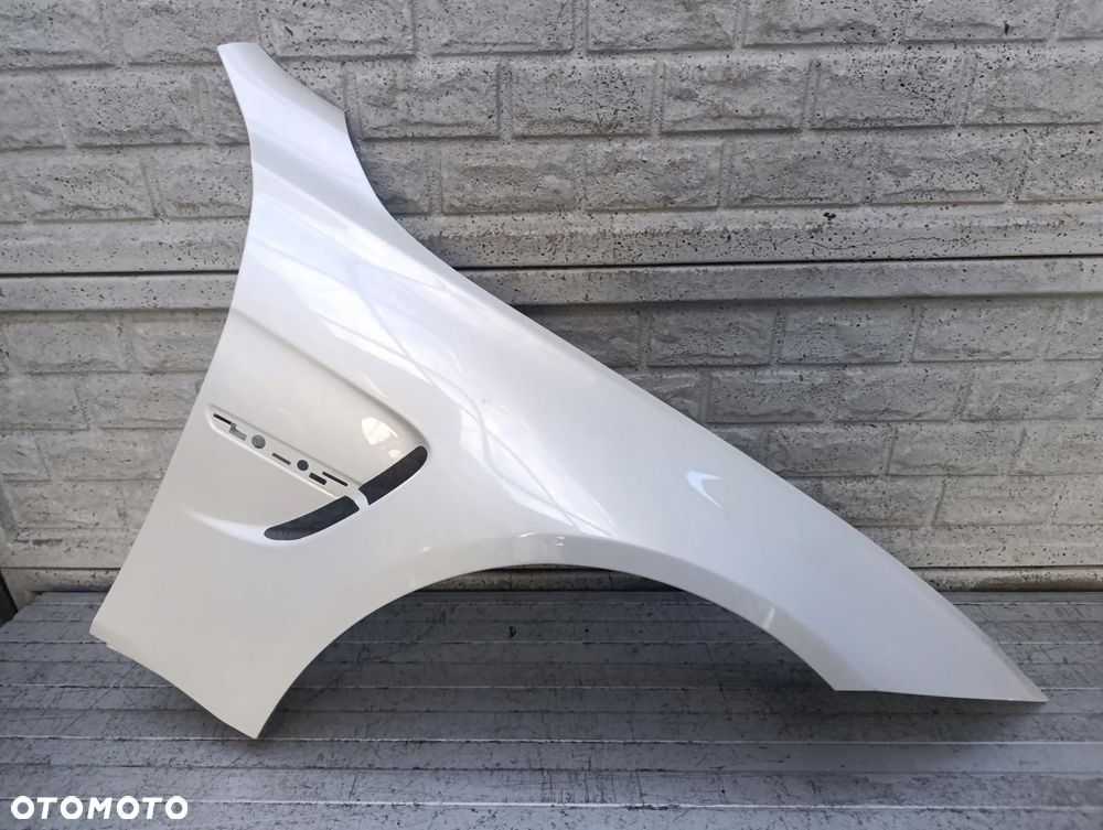 BMW M3 F80 BŁOTNIK PRAWY PRZEDNI ORYGINAŁ - 1