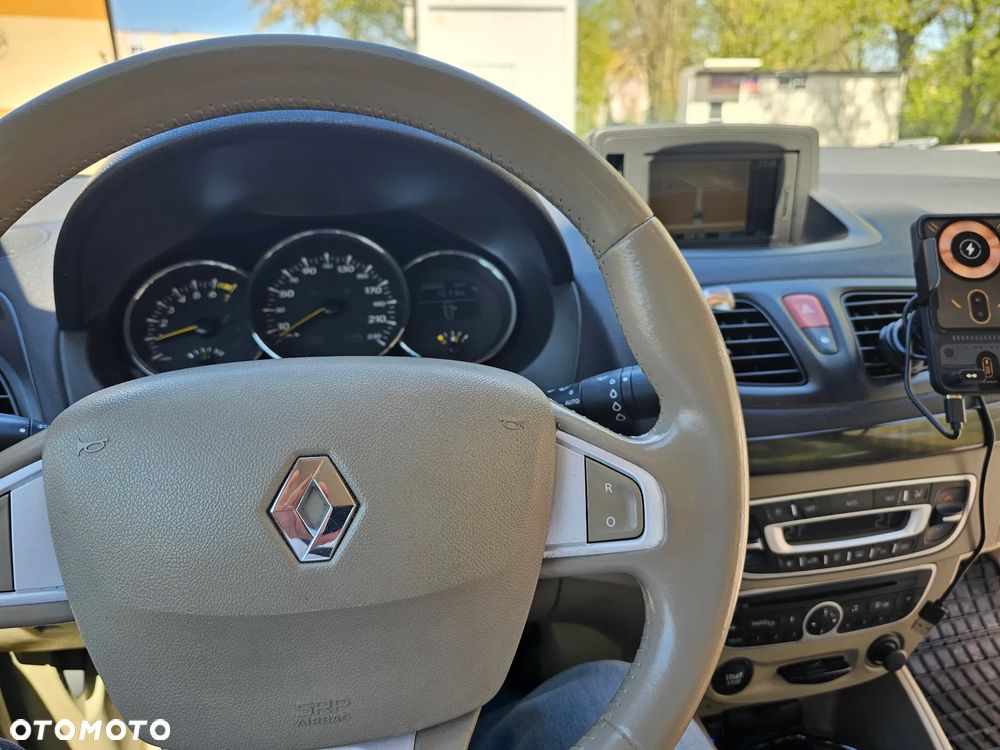 Renault Fluence - 6