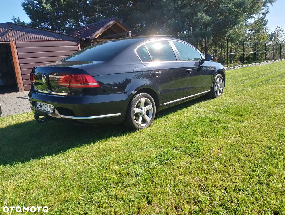 Volkswagen Passat - 7