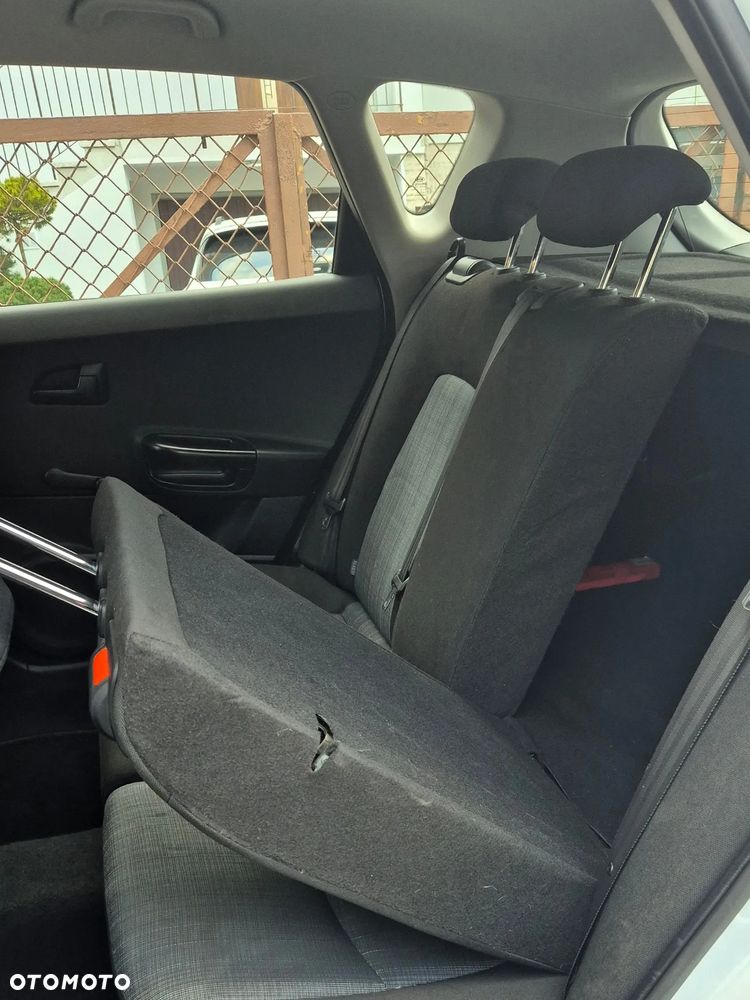 Kia Ceed 1.4 Comfort + - 33