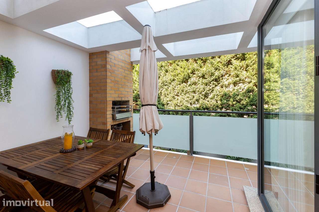 Moradia T3 Ermesinde, Valongo. Suite com terraço e jacuzzi. - Grande imagem: 3/45