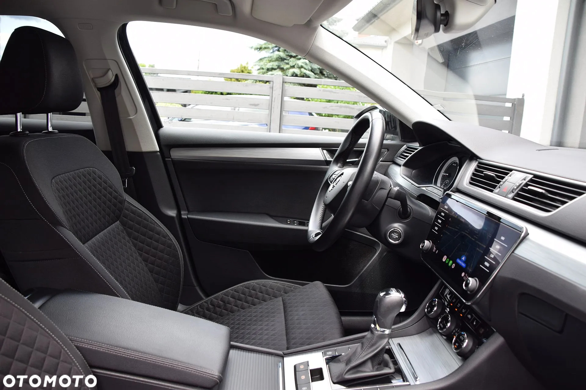 Skoda Superb 2.0 TDI SCR Ambition DSG - 24