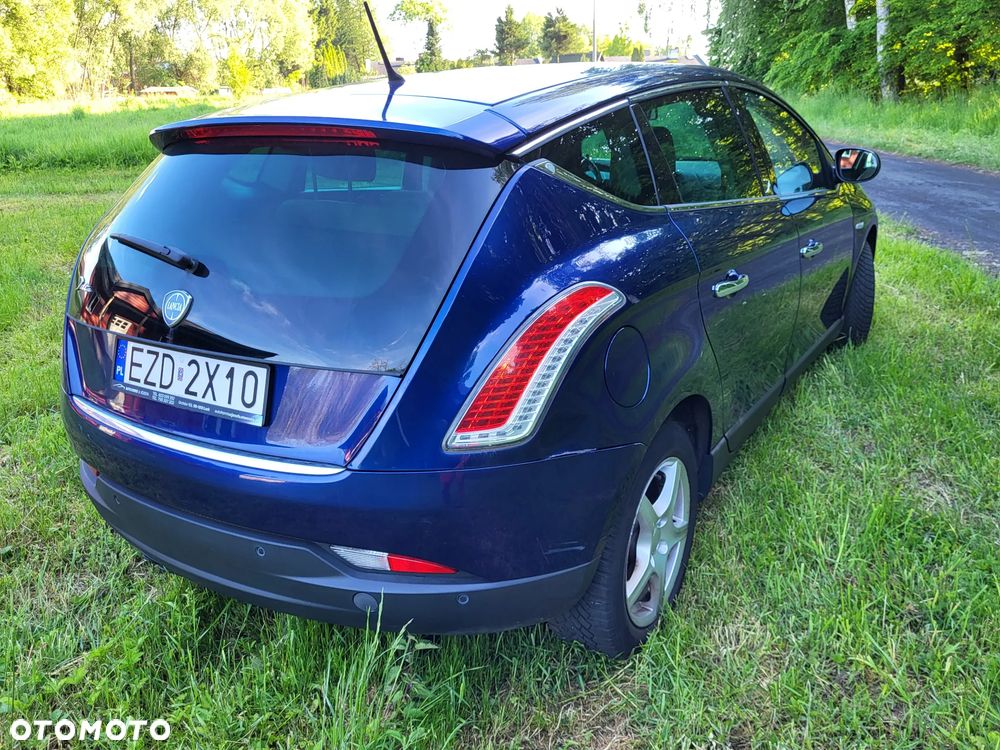 Lancia Delta 2.0 MultiJet 16v Oro - 8