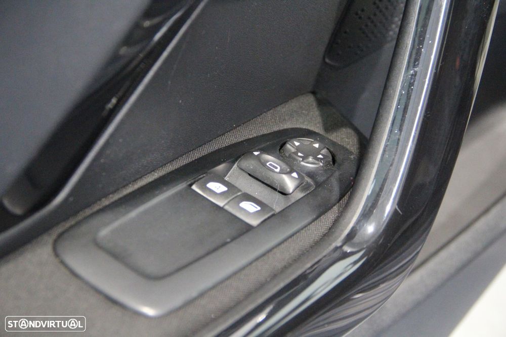 Peugeot 208 1.2 PureTech Style - 6