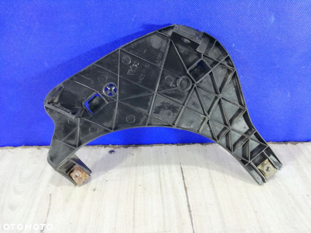 Audi A4 B6 ślizg mocowanie pod lampę przód lewy - 2