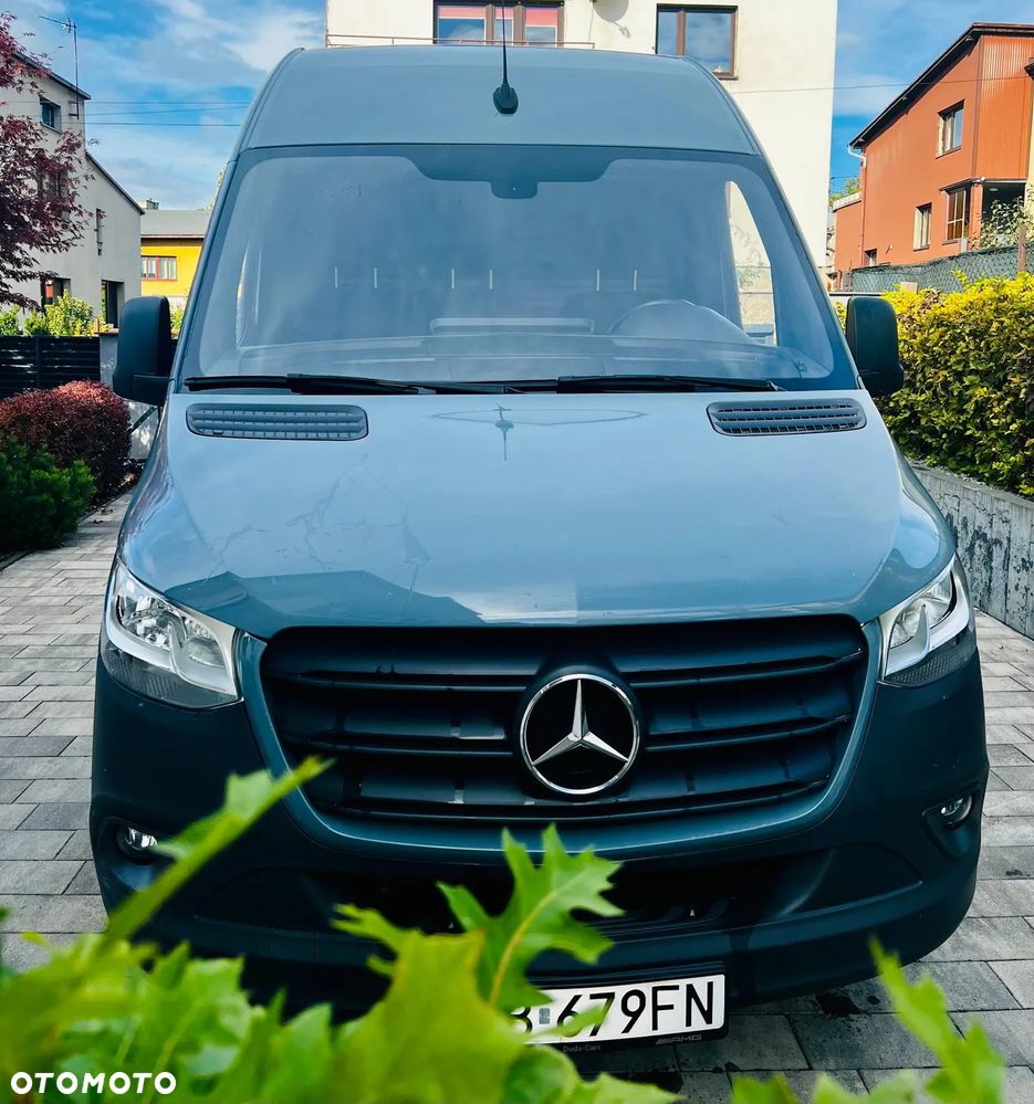 Mercedes-Benz Sprinter - 1