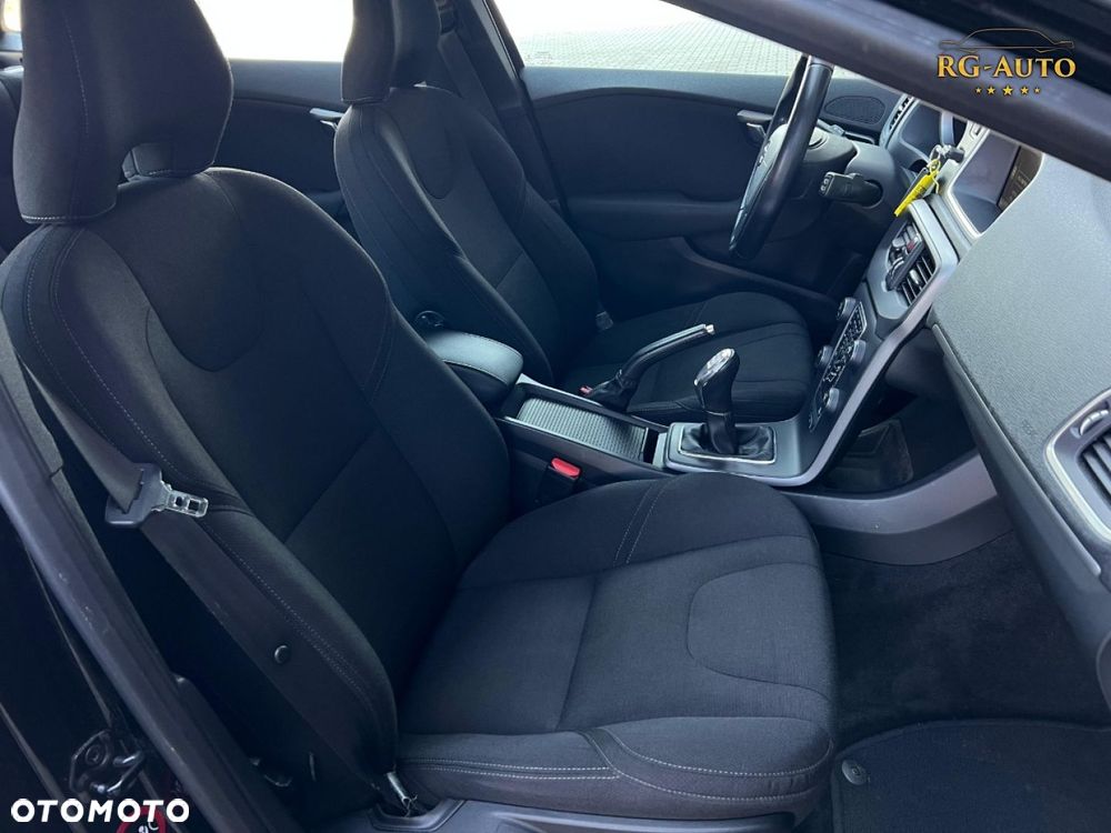 Volvo V40 - 37