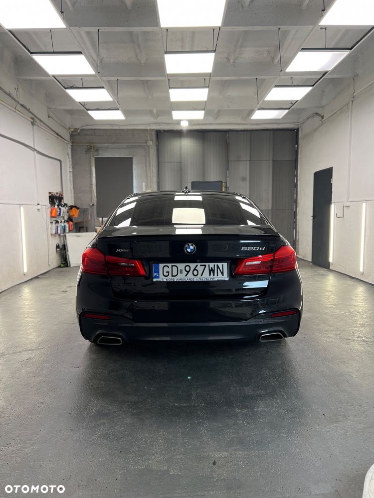BMW Seria 5 520d xDrive Business Edition - 13