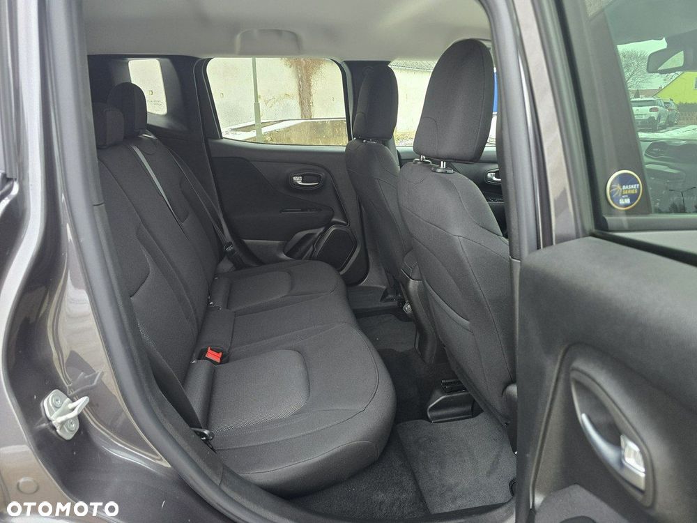 Jeep Renegade 1.6 MultiJet DSG Business Line - 29