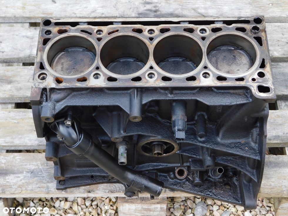 Blok silnika dół Renault Laguna II 1.8 16V silnik F4K wał tłoki - 1