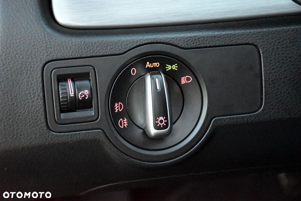 Volkswagen Passat 2.0 TDI DSG Comfortline - 21