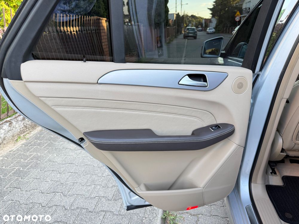 Mercedes-Benz ML 350 BlueTEC 4MATIC 7G-TRONIC - 10