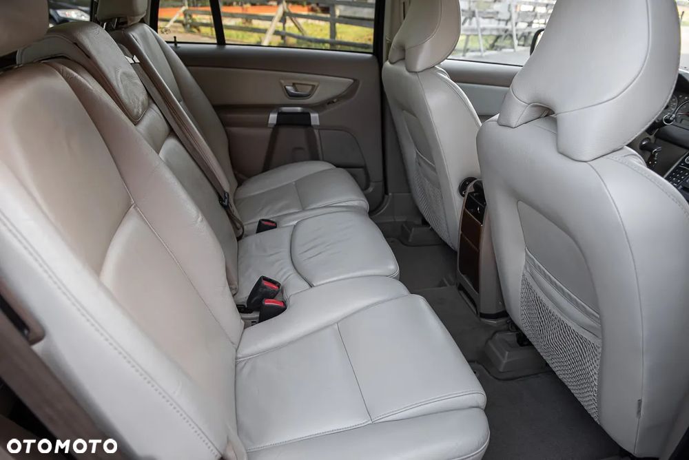 Volvo XC 90 3.2 AWD R-Design - 25