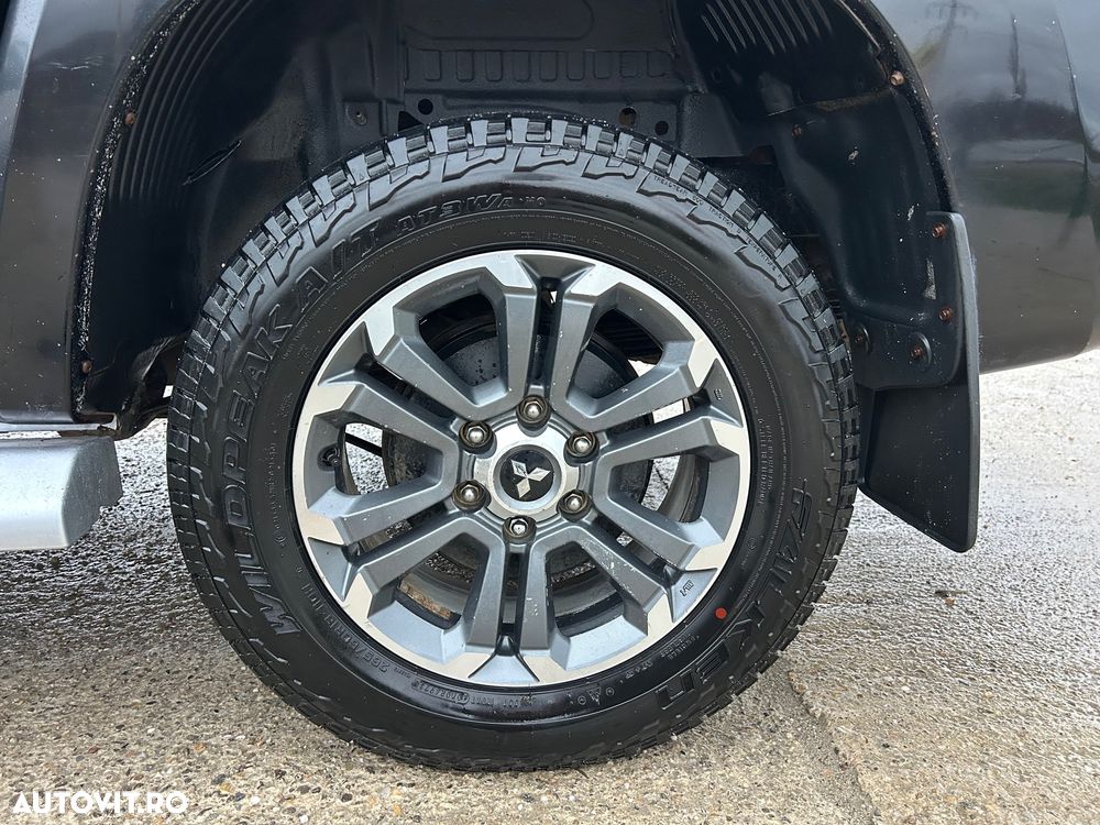 Mitsubishi L200 Double Cab 2.2 DI-D M/T Instyle - 35