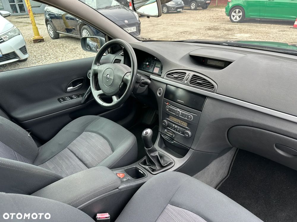 Renault Laguna Grandtour 2.0 Expression - 21