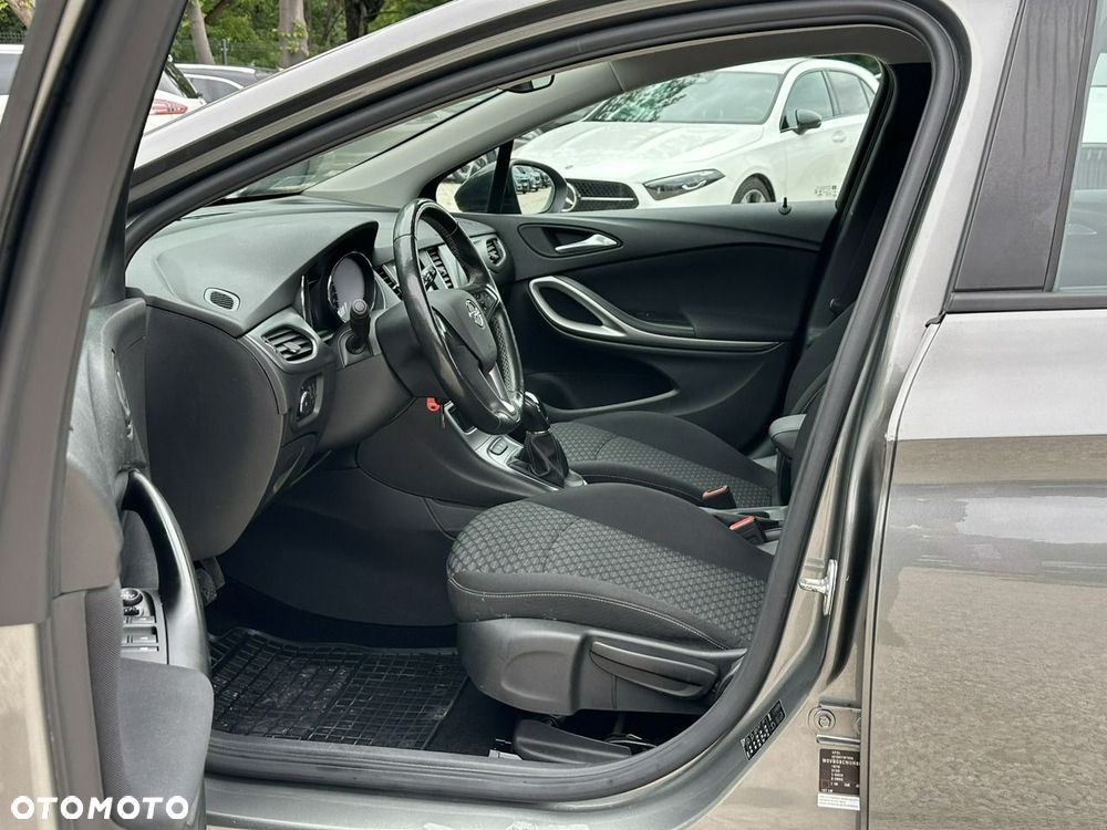 Opel Astra - 12