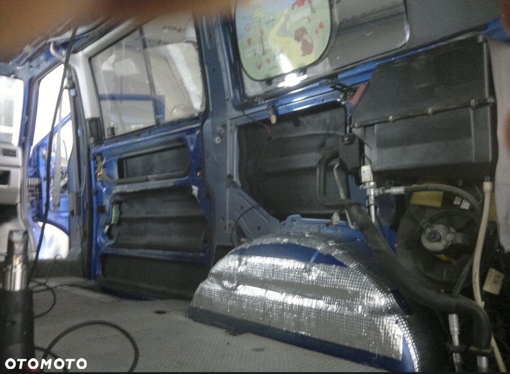 Volkswagen Multivan - 21