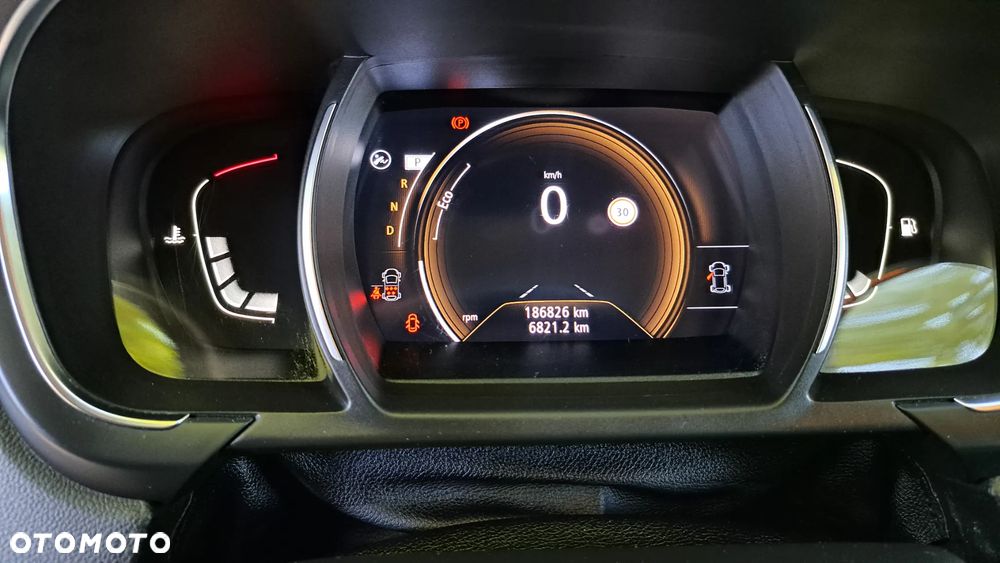 Renault Scenic - 17