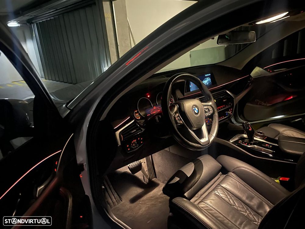 BMW 520 d xDrive Line Luxury Auto - 6