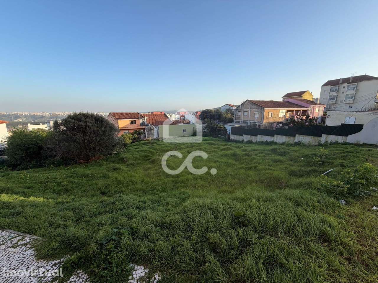 Terreno Urbano em Casal da Mira na Amadora - Grande imagem: 3/10